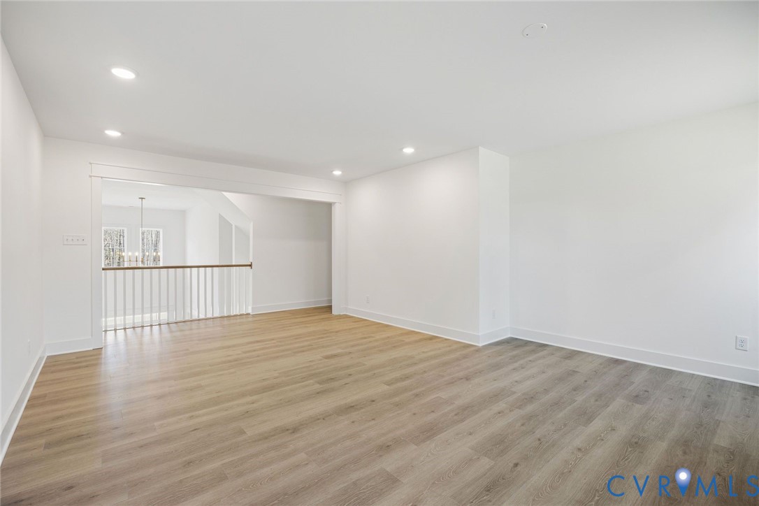 1122 Oriole Landing Ln