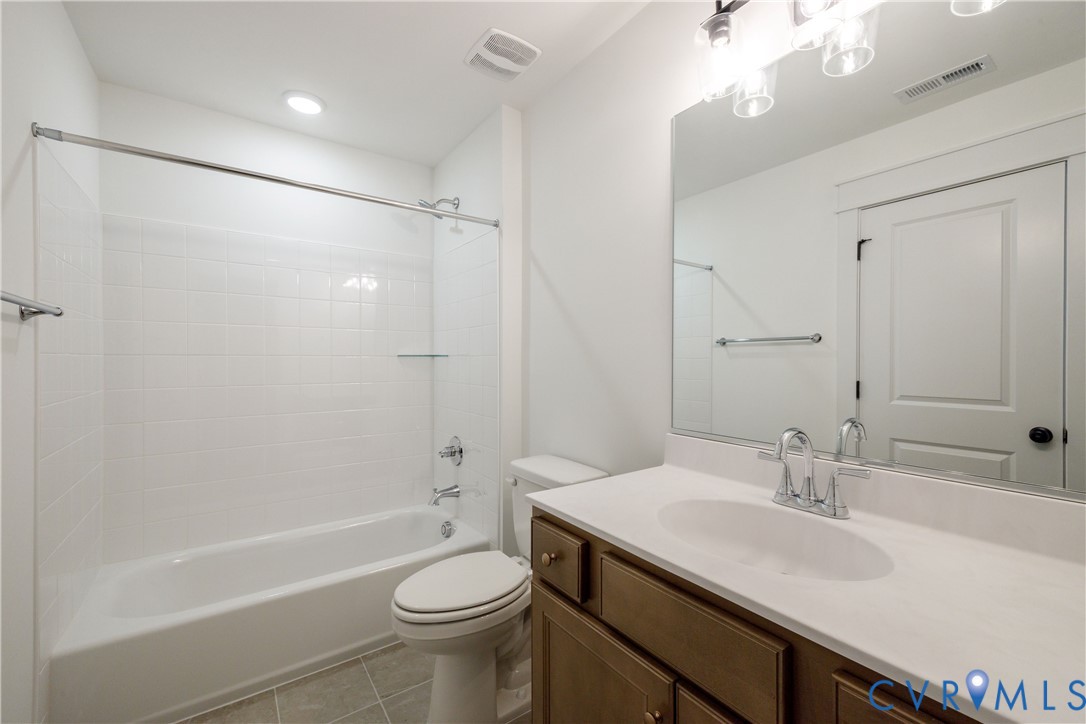 1122 Oriole Landing Ln