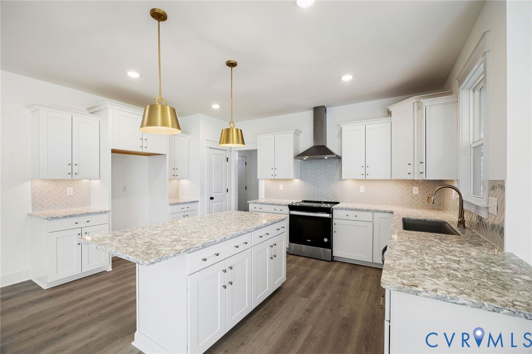 1122 Oriole Landing Ln