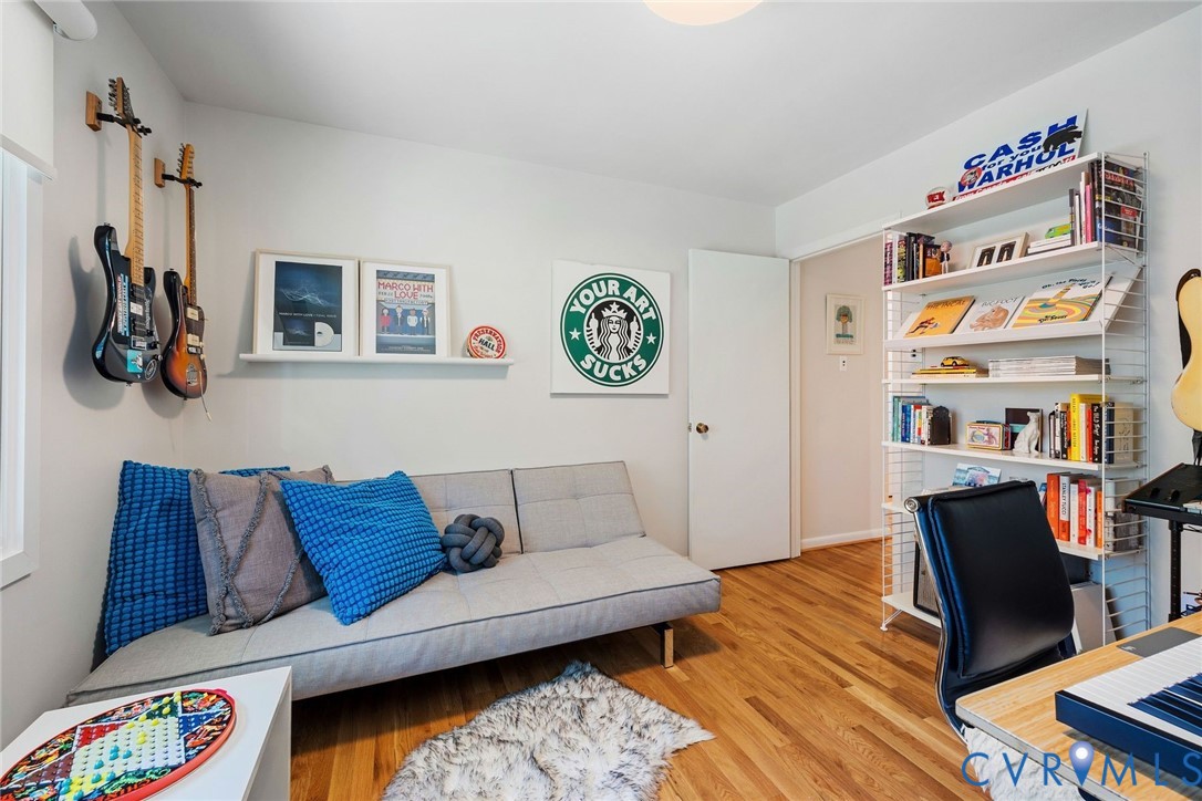 2318 Stratford Ct