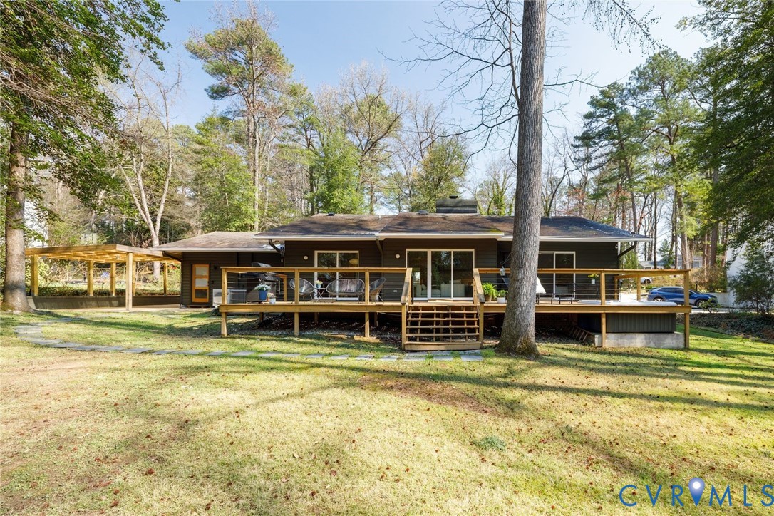 2318 Stratford Ct