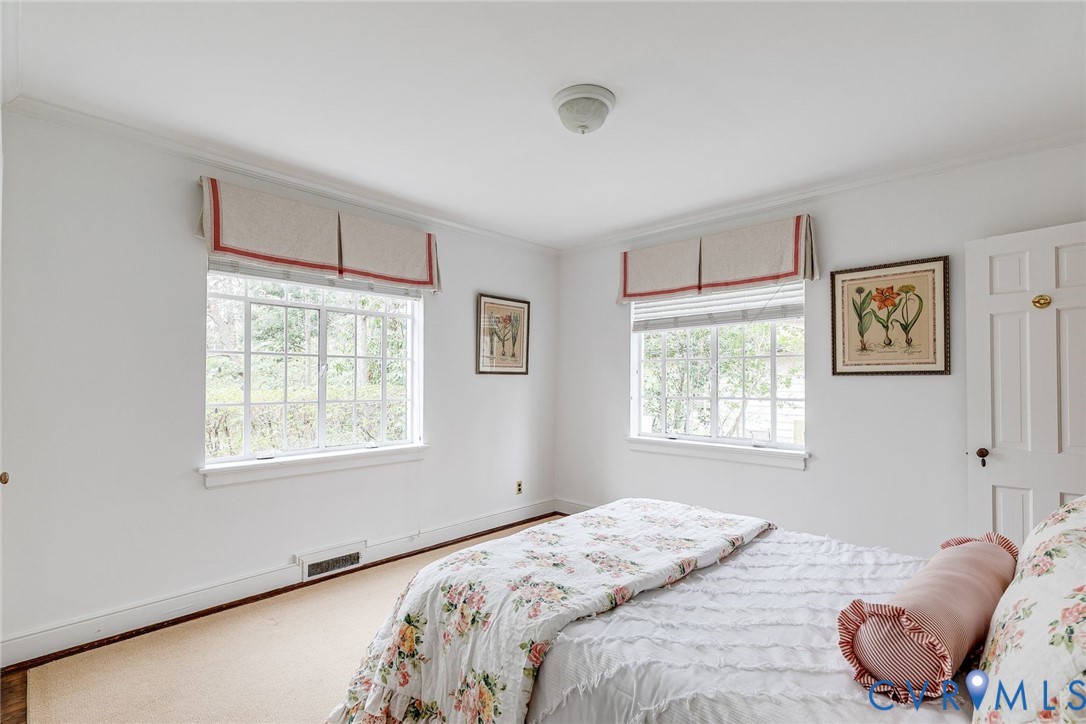 402 Beechwood Dr