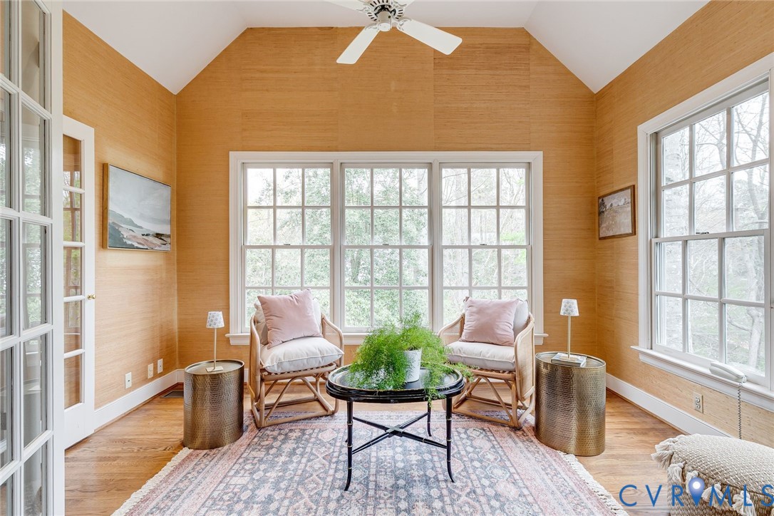 402 Beechwood Dr