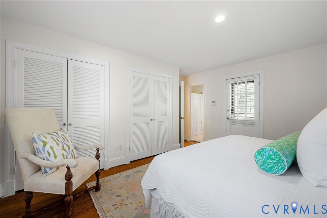 210 Hillwood Ave