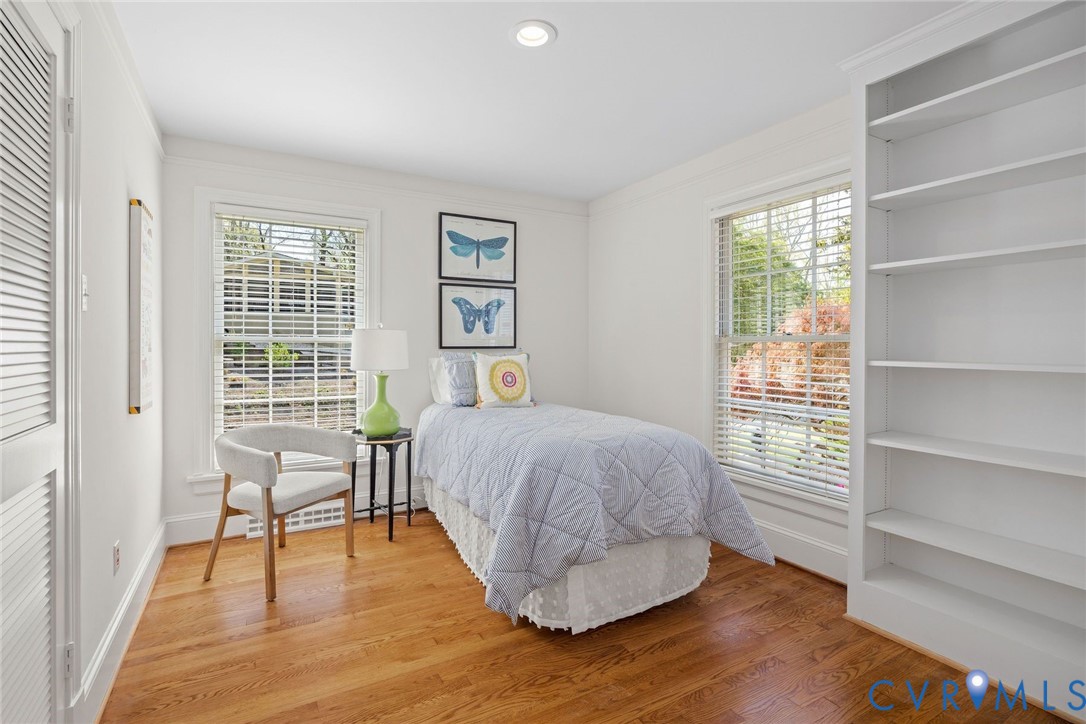 210 Hillwood Ave
