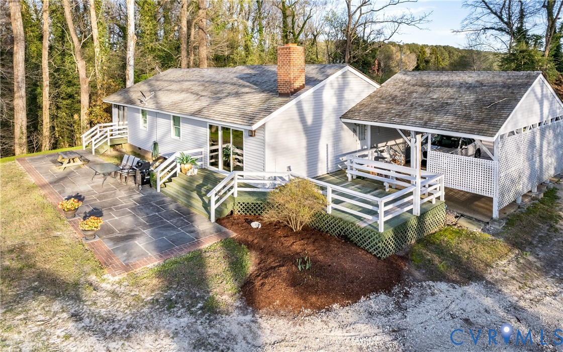 505 Manor House Ln