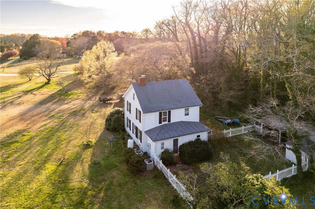 505 Manor House Ln