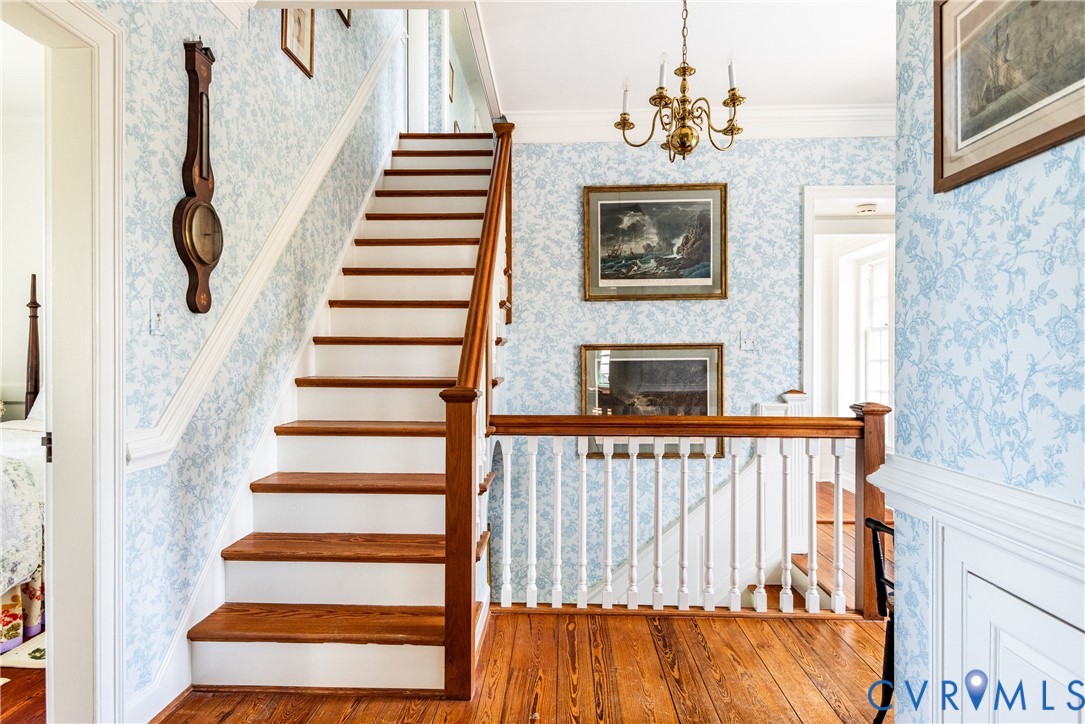 505 Manor House Ln