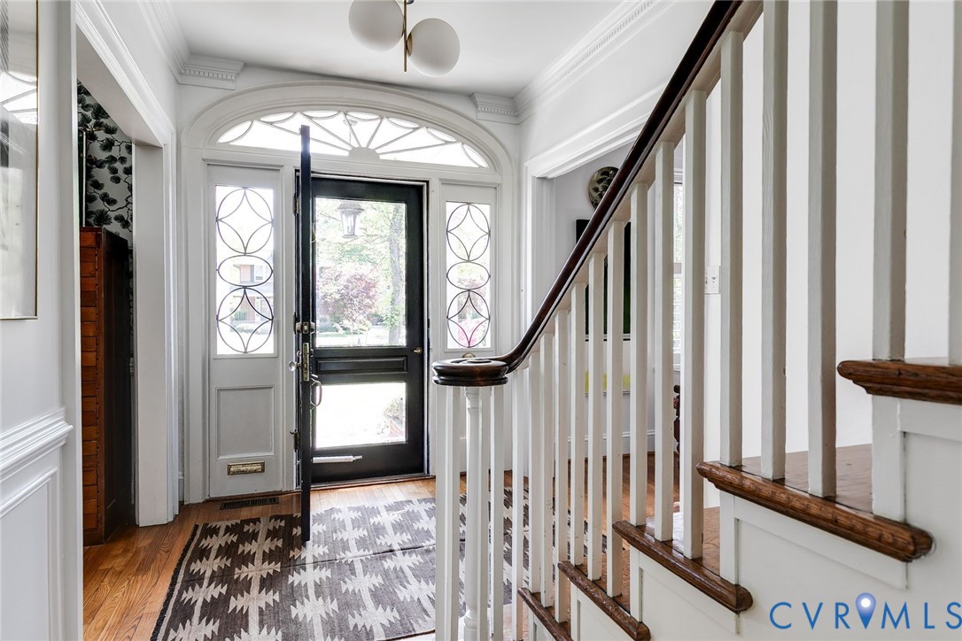 3916 Seminary Ave