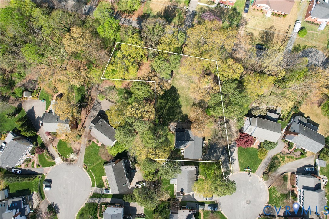 8405 Ballantrae Ct
