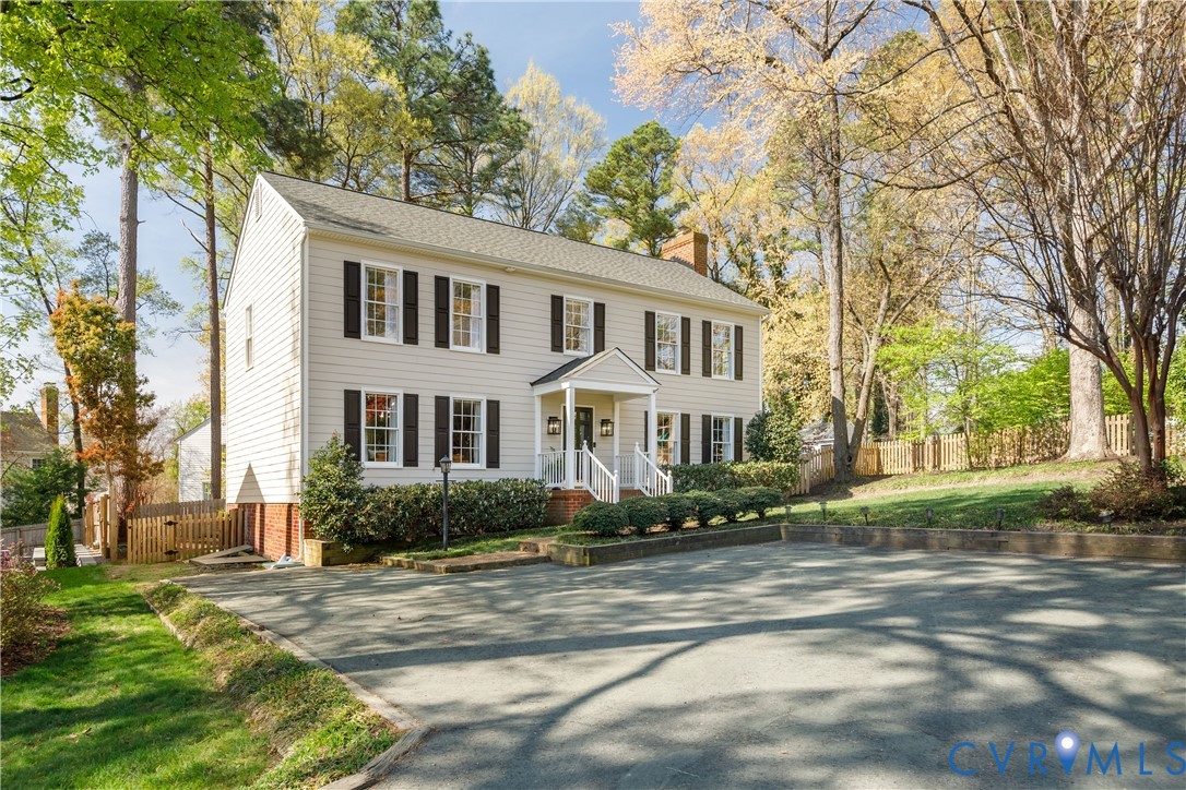 8405 Ballantrae Ct
