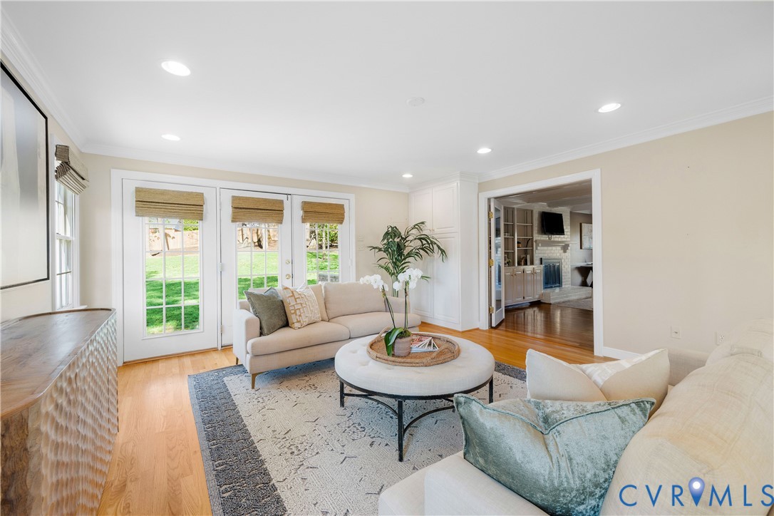 8405 Ballantrae Ct