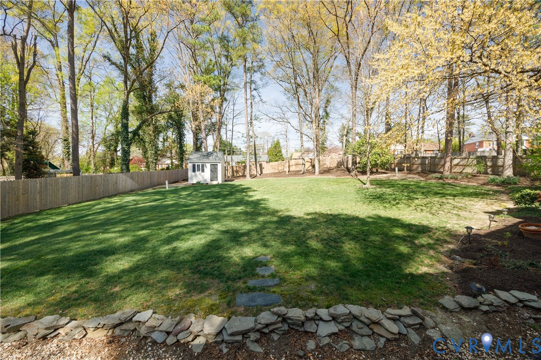 8405 Ballantrae Ct