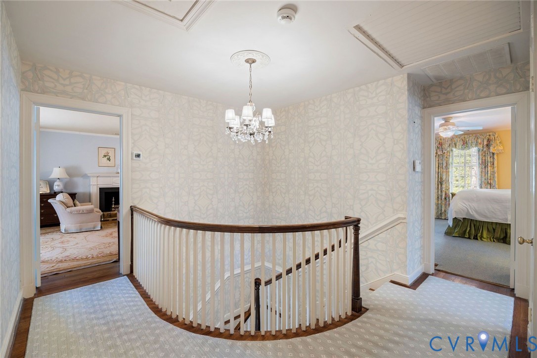 306 Lock Ln