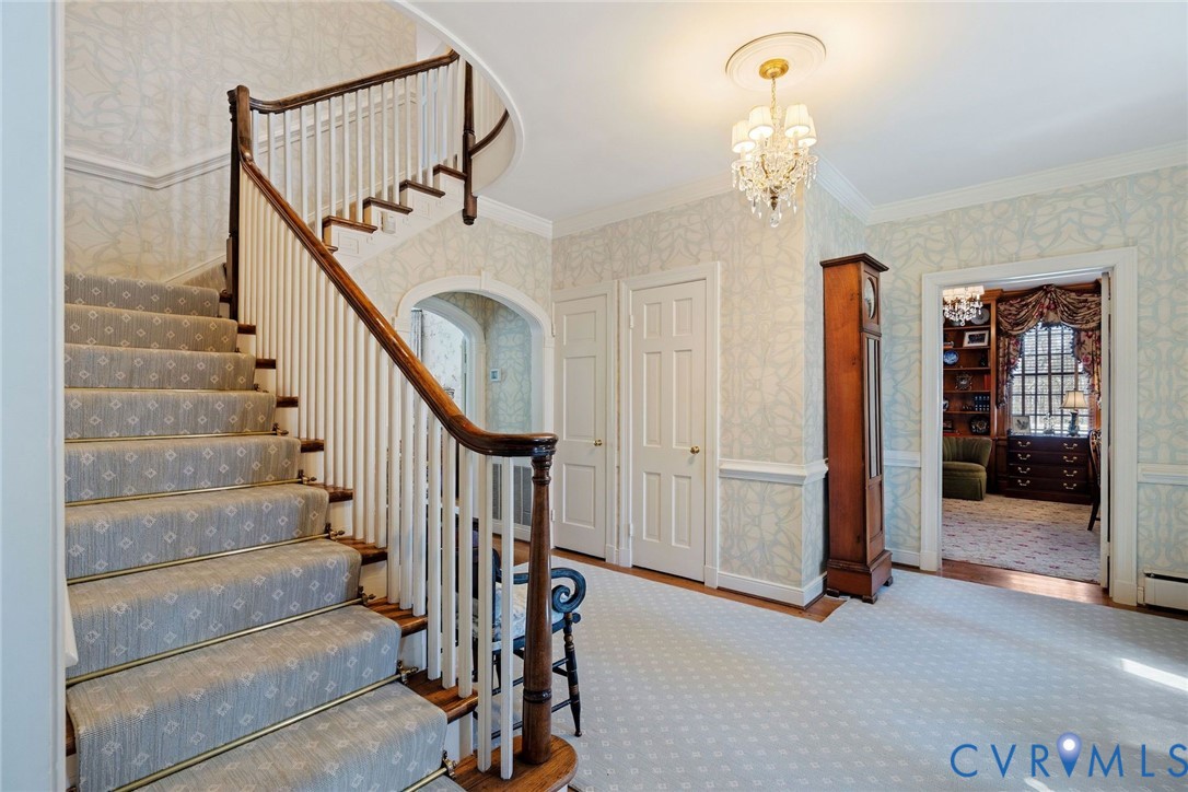306 Lock Ln