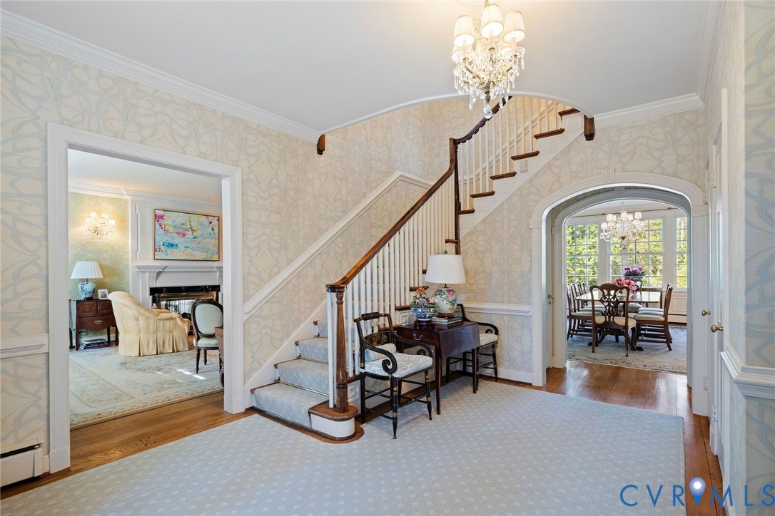 306 Lock Ln