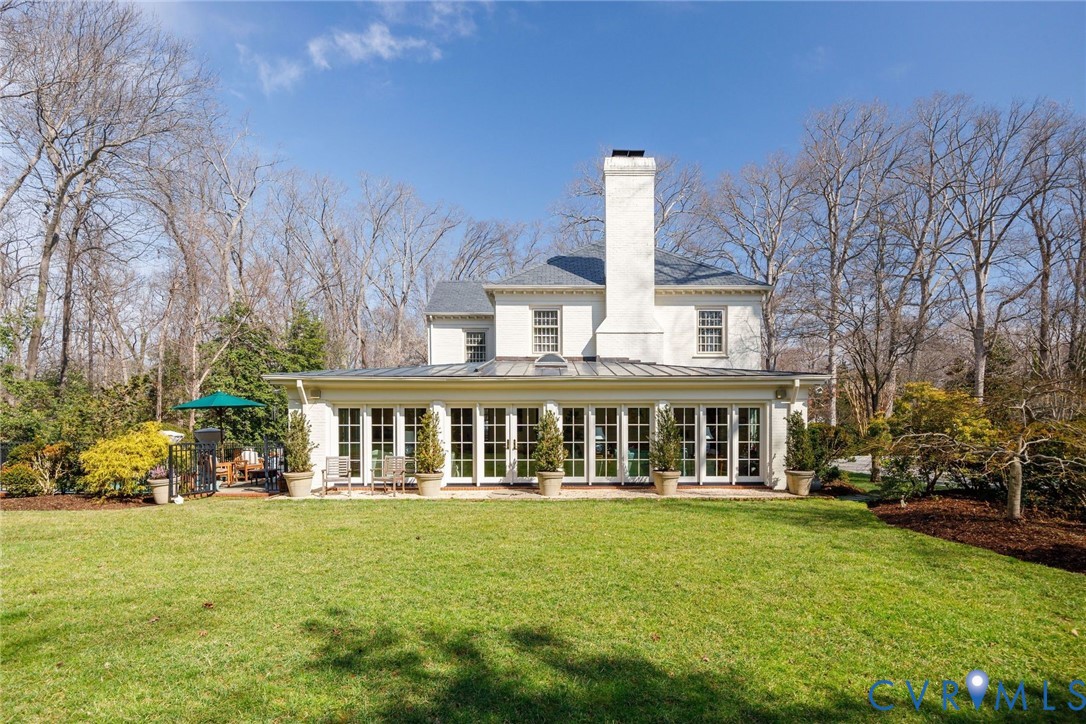 306 Lock Ln