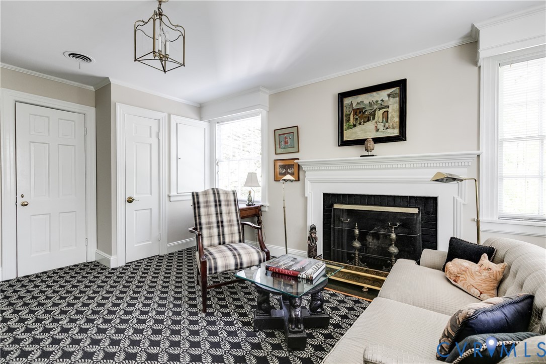 205 Ampthill Rd