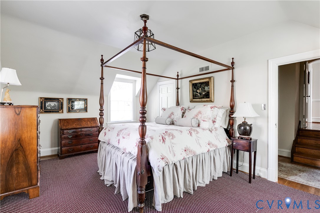 205 Ampthill Rd