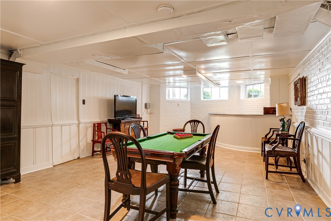 205 Ampthill Rd