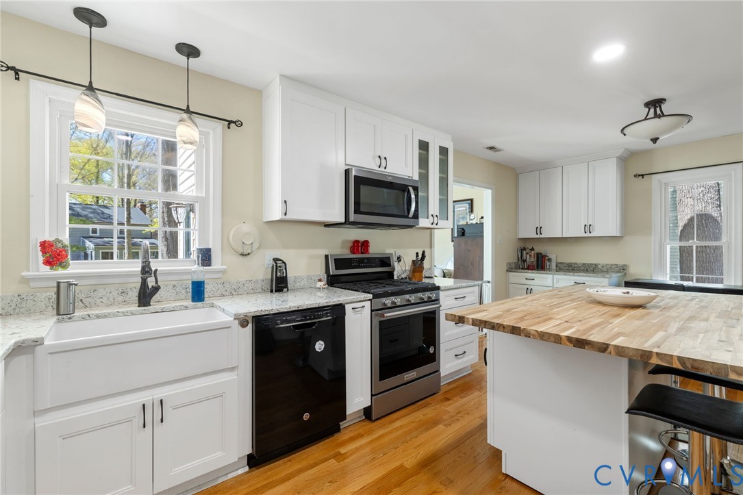706 Gordon School Ct