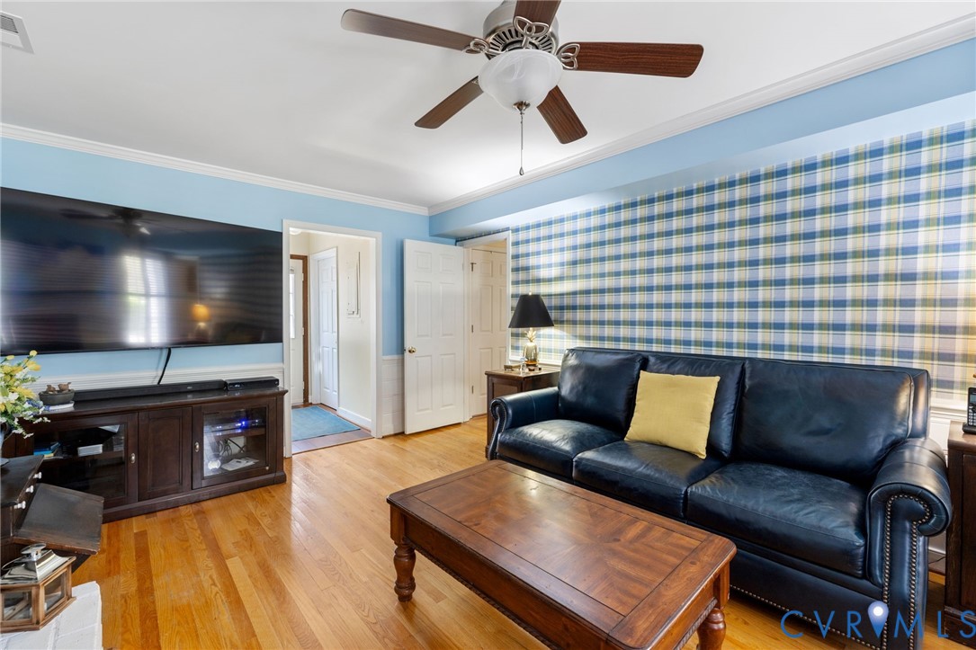706 Gordon School Ct
