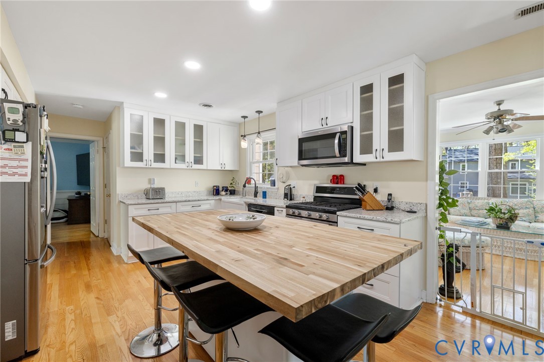 706 Gordon School Ct