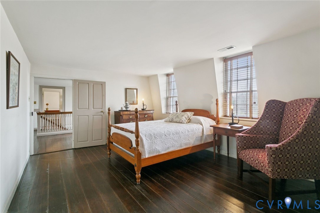 1685 Sweet Hall Rd