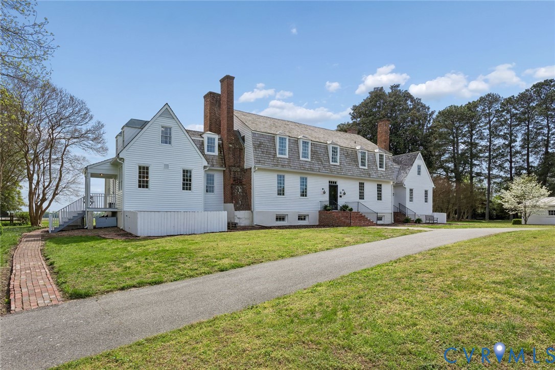 1685 Sweet Hall Rd