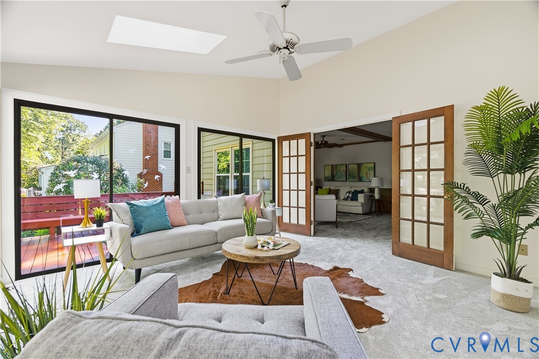 2702 Cottage Cove Dr