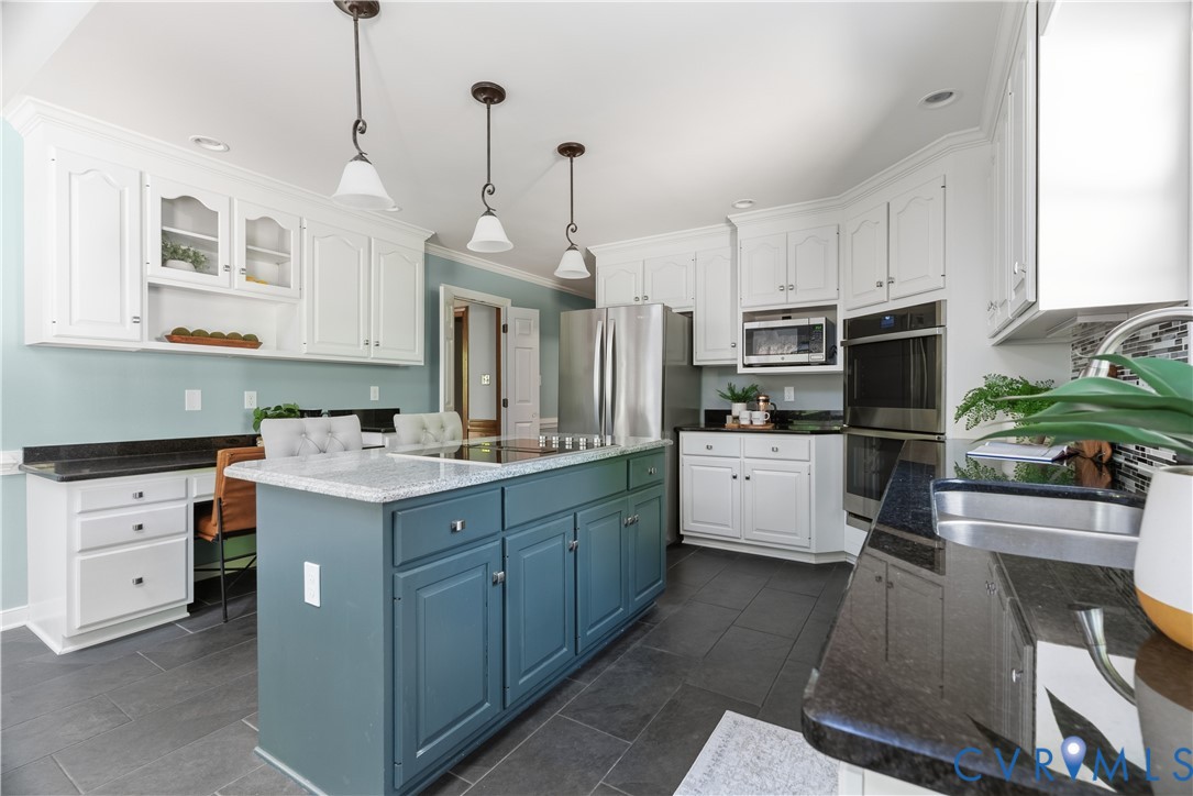 2702 Cottage Cove Dr