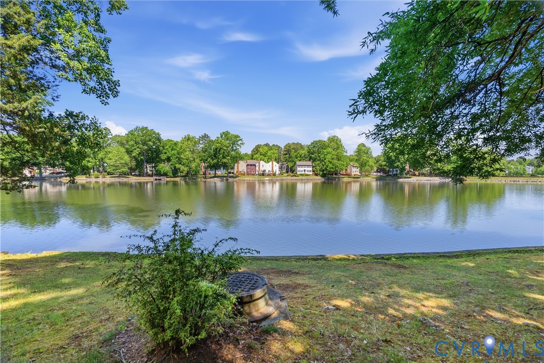 2702 Cottage Cove Dr