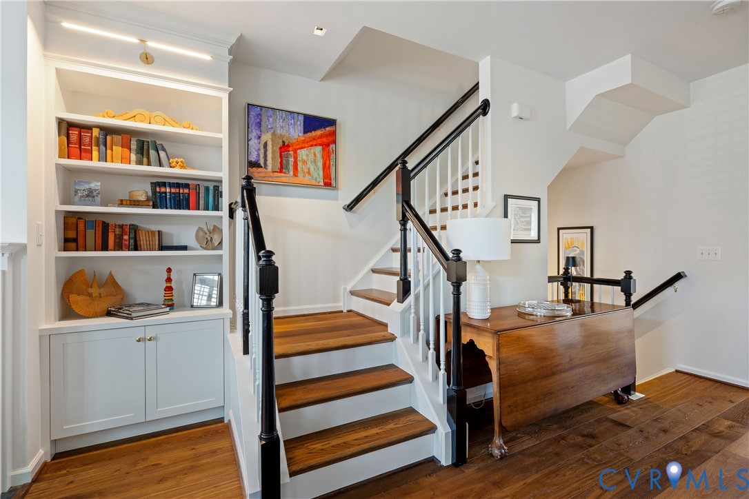 1014 Hyde Ln