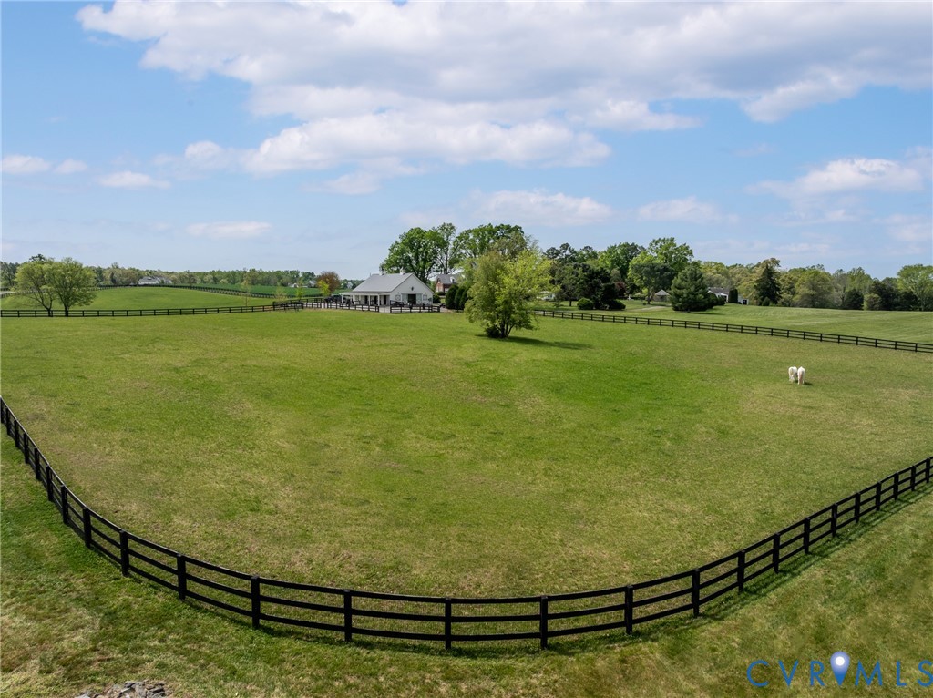 12428 Walnut Hill Dr