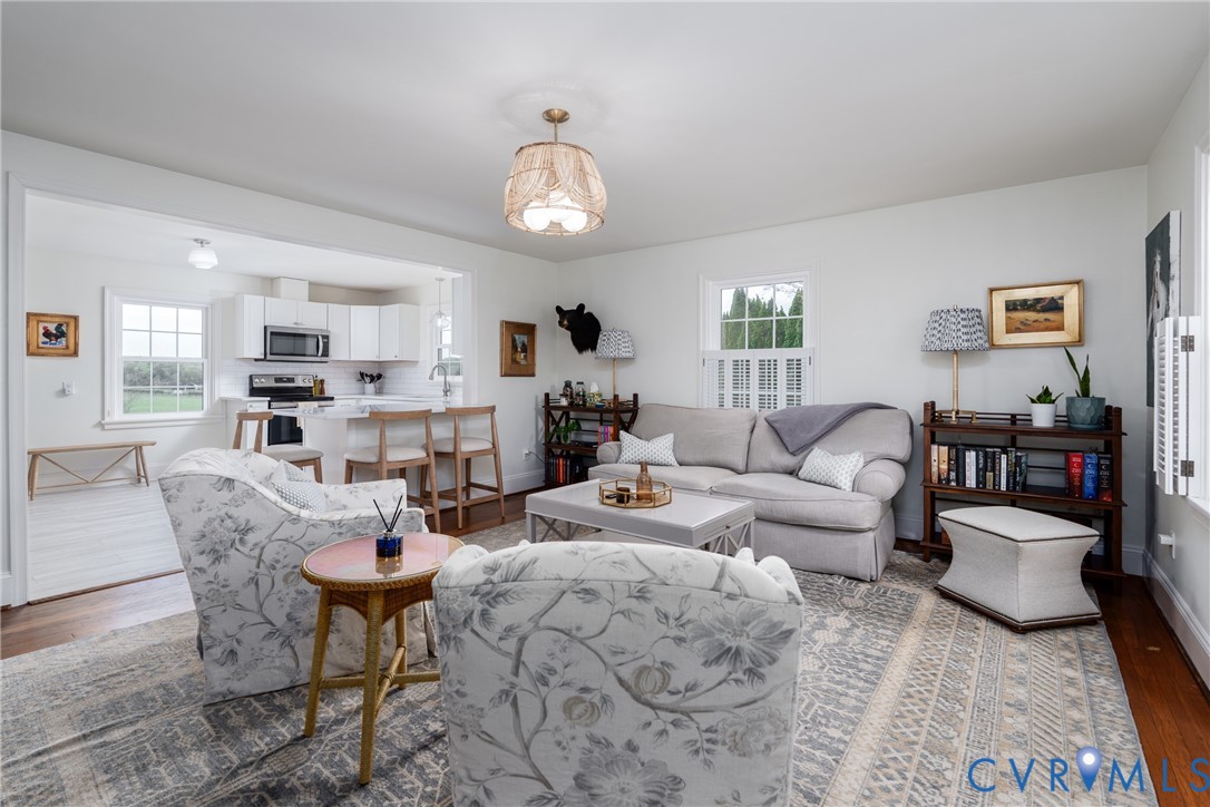 12428 Walnut Hill Dr