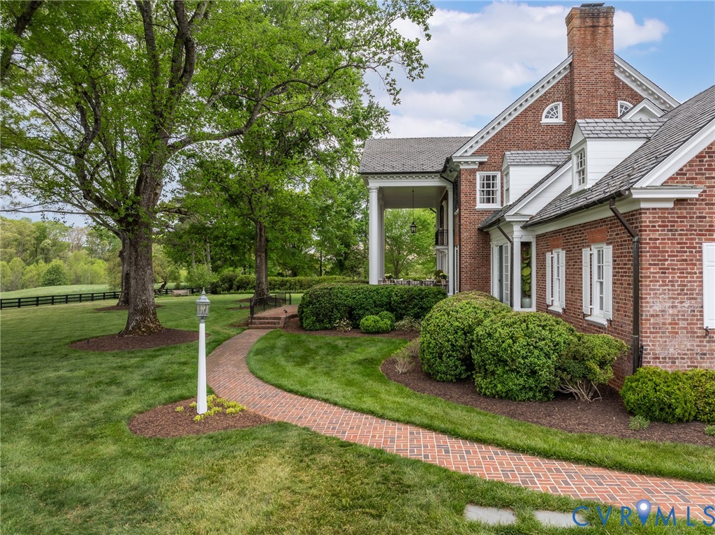 12428 Walnut Hill Dr