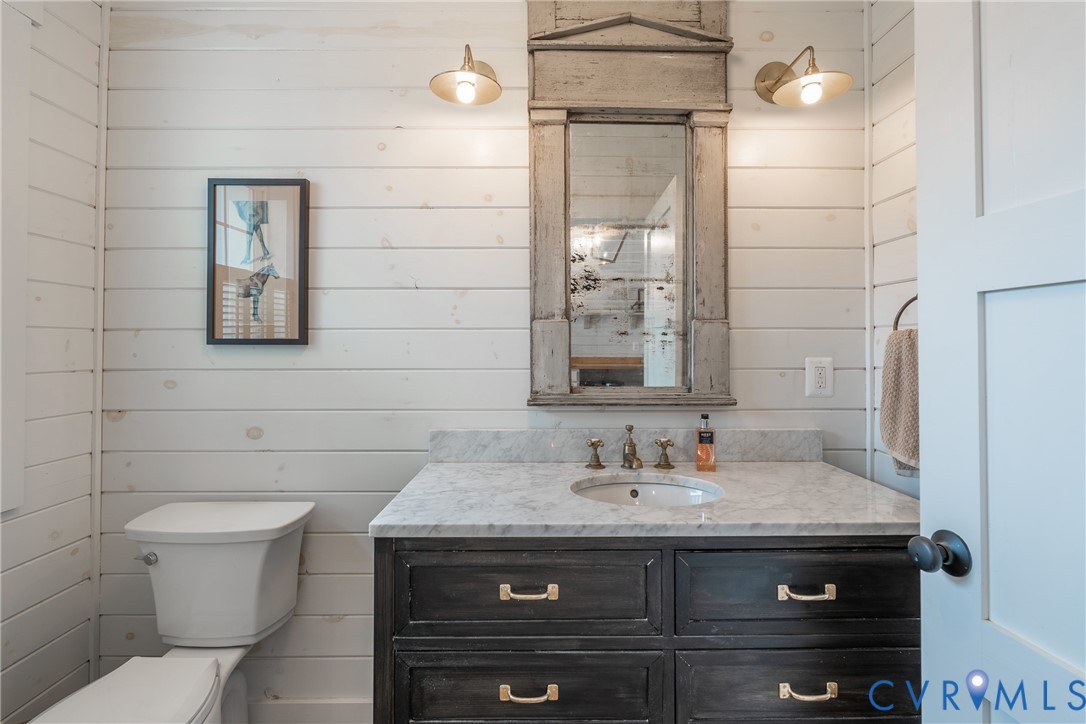 12428 Walnut Hill Dr