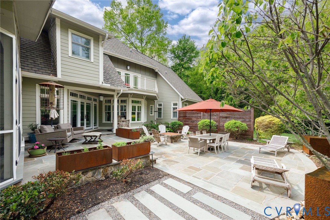 328 S Gaskins Rd