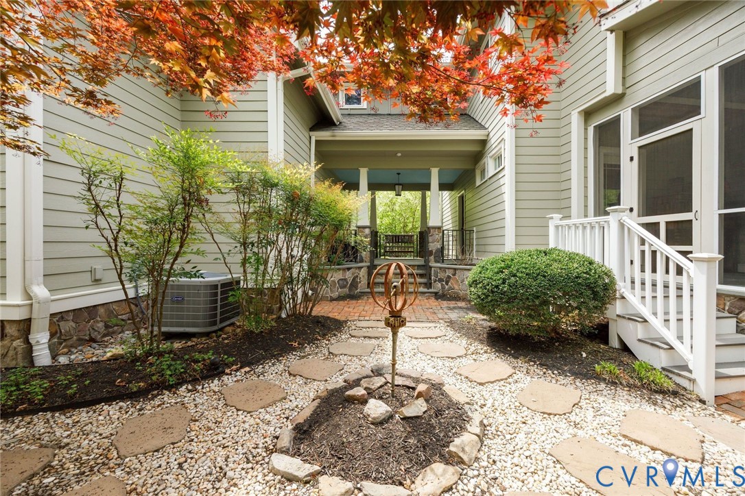328 S Gaskins Rd