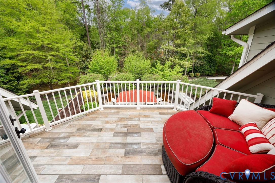 328 S Gaskins Rd