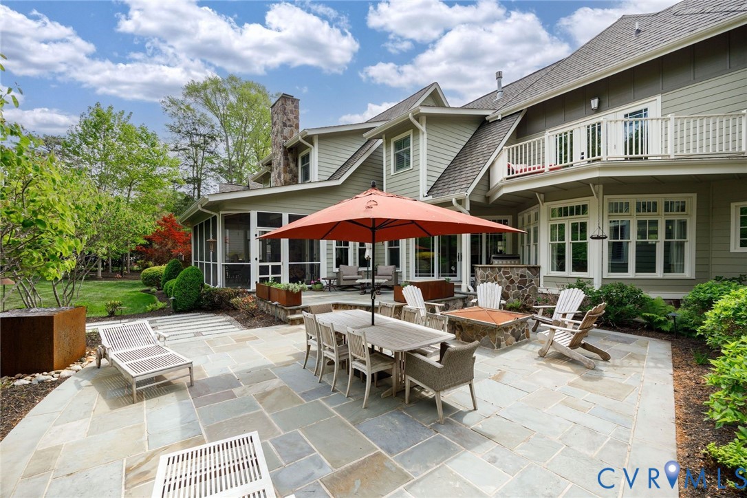 328 S Gaskins Rd