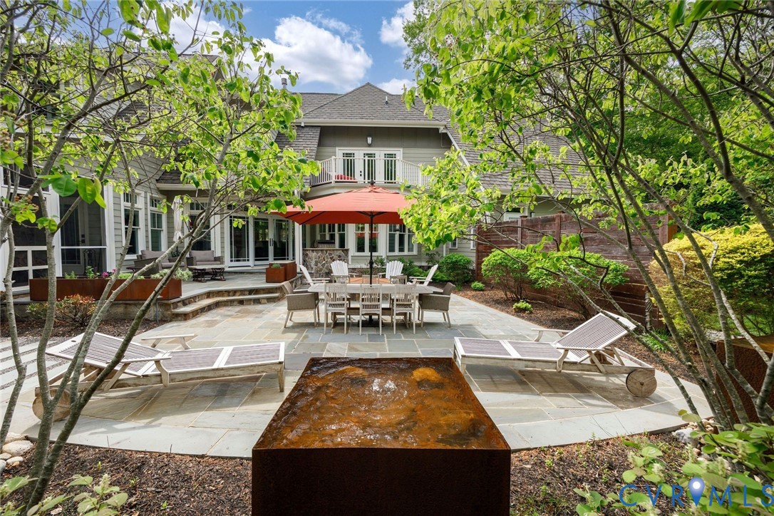 328 S Gaskins Rd