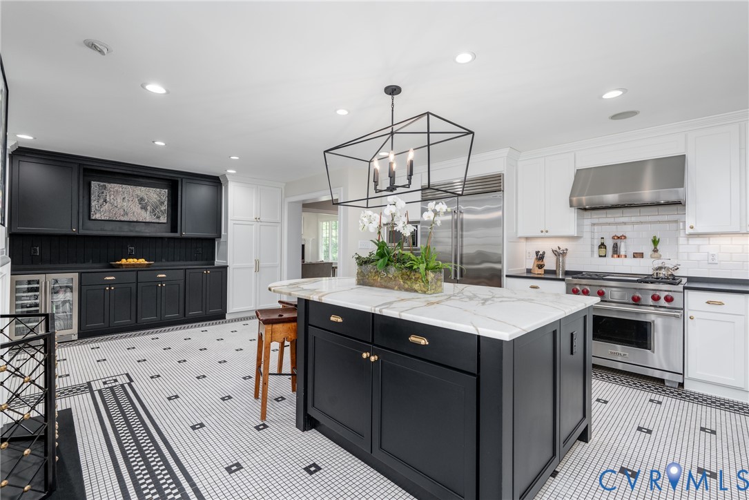 5 Lancaster Ln
