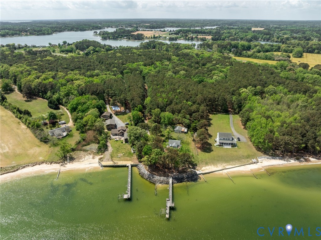 1749 Lighthouse View Dr