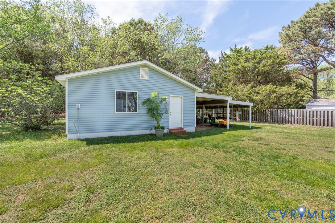 1749 Lighthouse View Dr