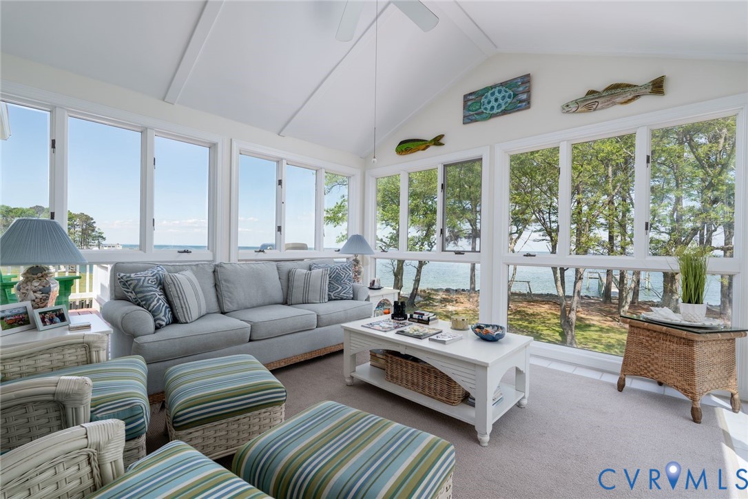 1749 Lighthouse View Dr