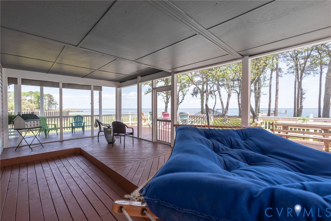 1749 Lighthouse View Dr
