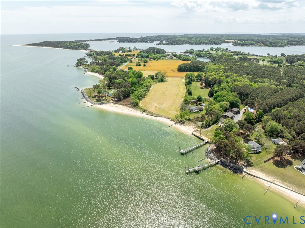 1749 Lighthouse View Dr