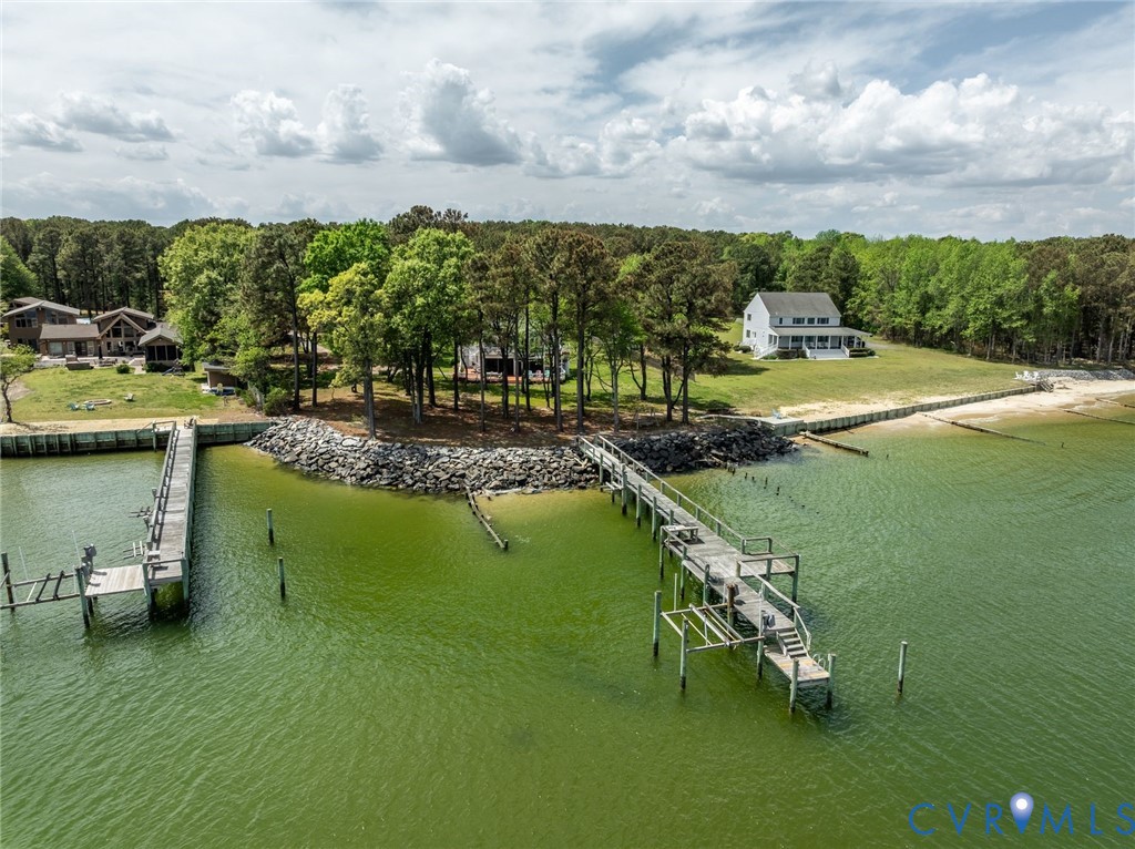 1749 Lighthouse View Dr