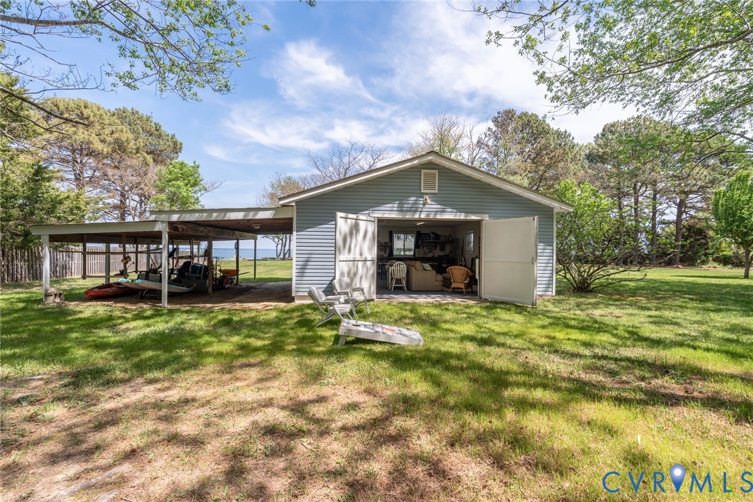 1749 Lighthouse View Dr